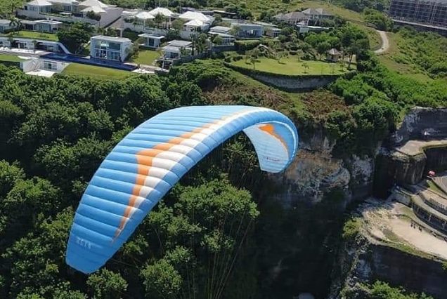Paragliding